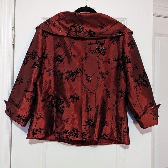 Absolutely Stunning Crimson Jacket - Picture 3 of 4